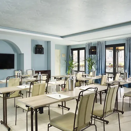 Continental מלון 4*