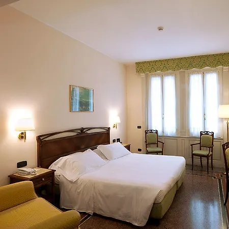 Continental Отель Генуя