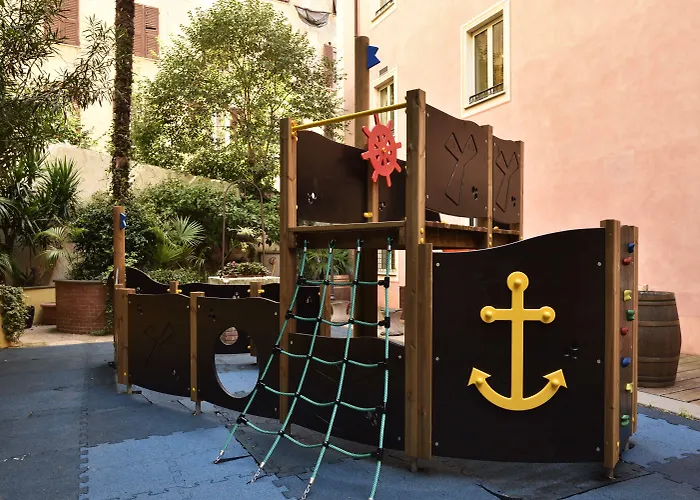 Continental 4* Genova