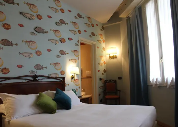 Continental 4* Gênes