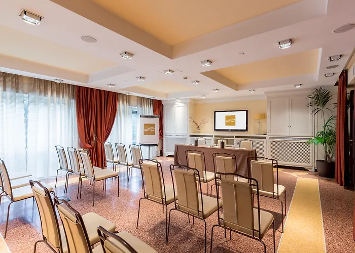 Continental Hotel 4*