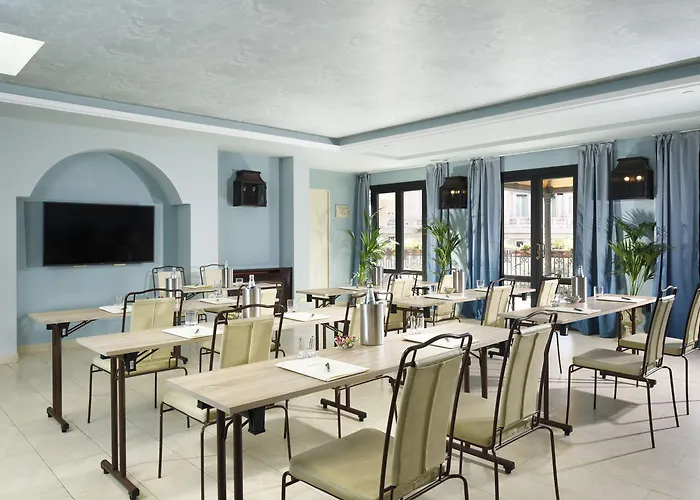 Continental Hotel 4*