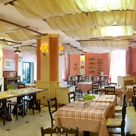 コンチネンタル ホテル