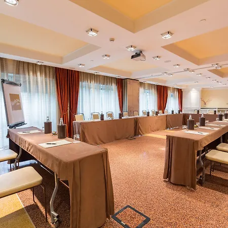 コンチネンタル ホテル