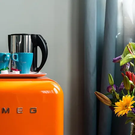 コンチネンタル ホテル 4*