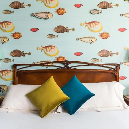 ホテル コンチネンタル 4*